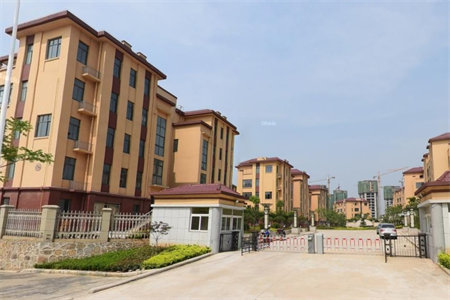 羊山新区中信上城品房东置换急售送装修采光好诚心出售随时看房